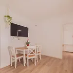 Wood 6