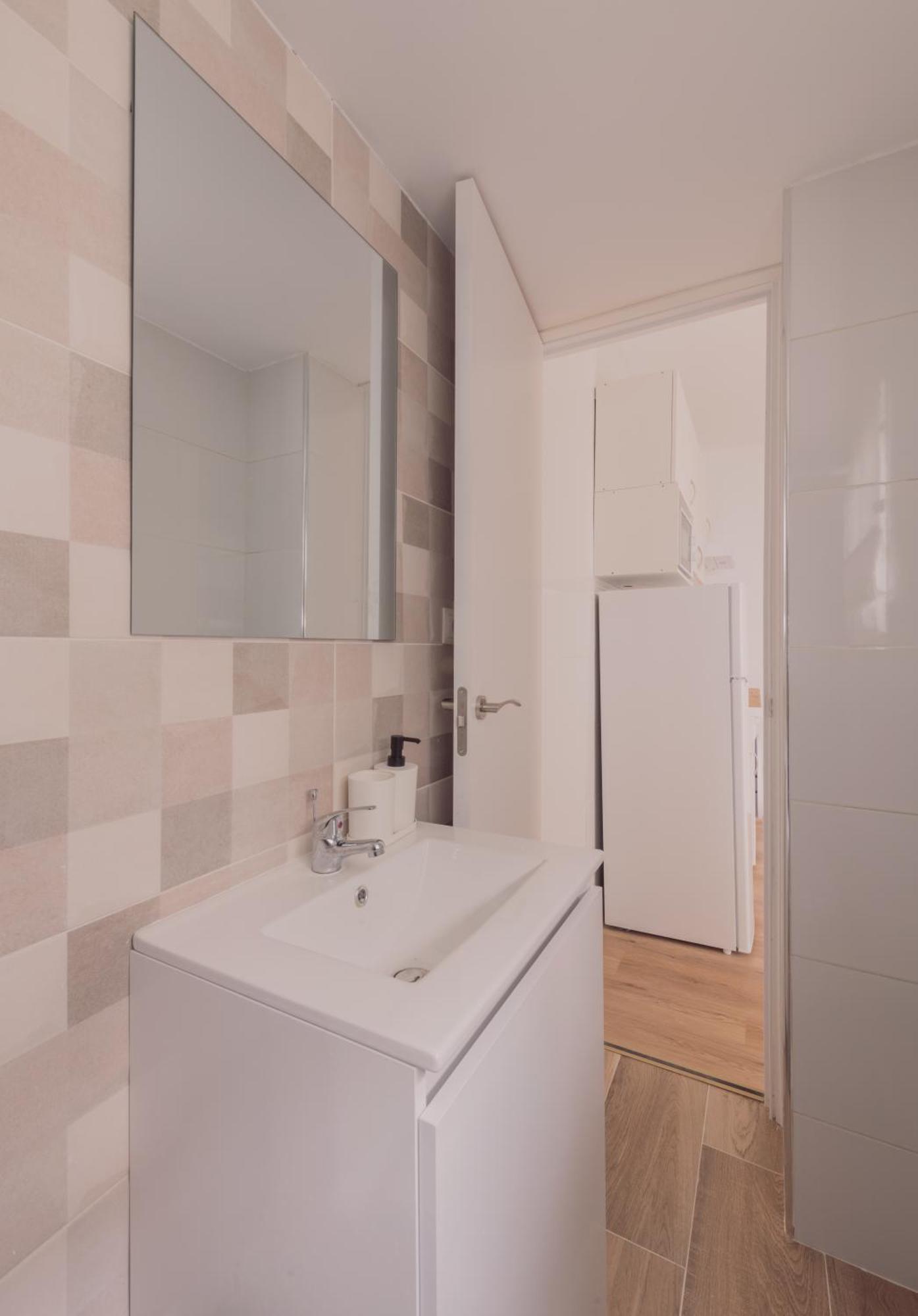 Apartment Wood 6 *